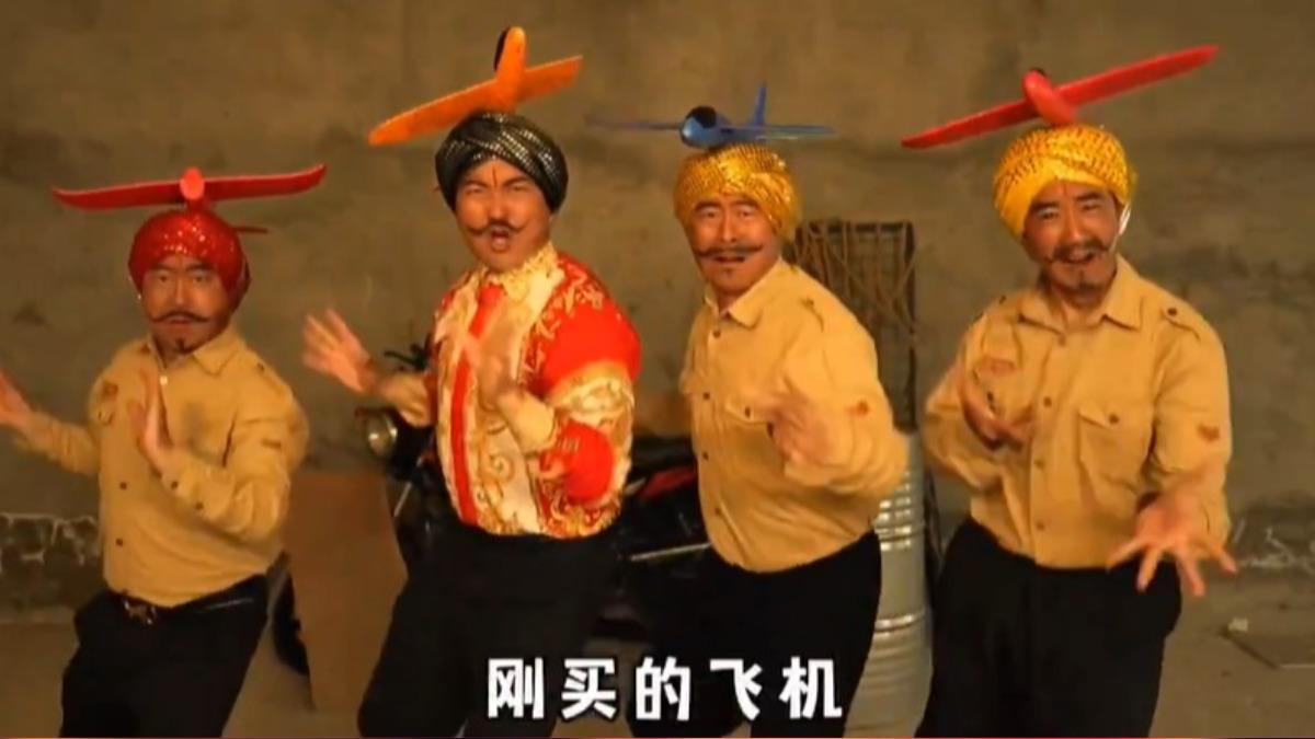 「剛買的飛機被打啦」全球爆紅!陸網紅改編印度神曲遭抗議