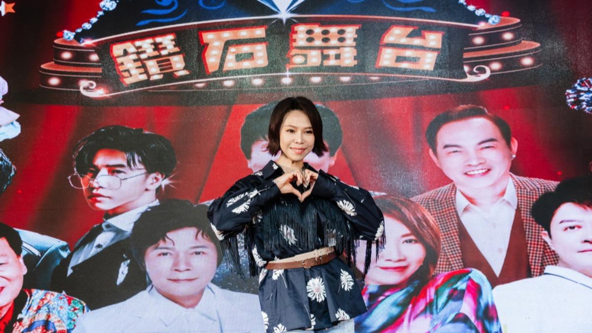 鞠躬道歉還遭酸大頭症!金曲歌后遲到慘被封殺 驚人內幕曝