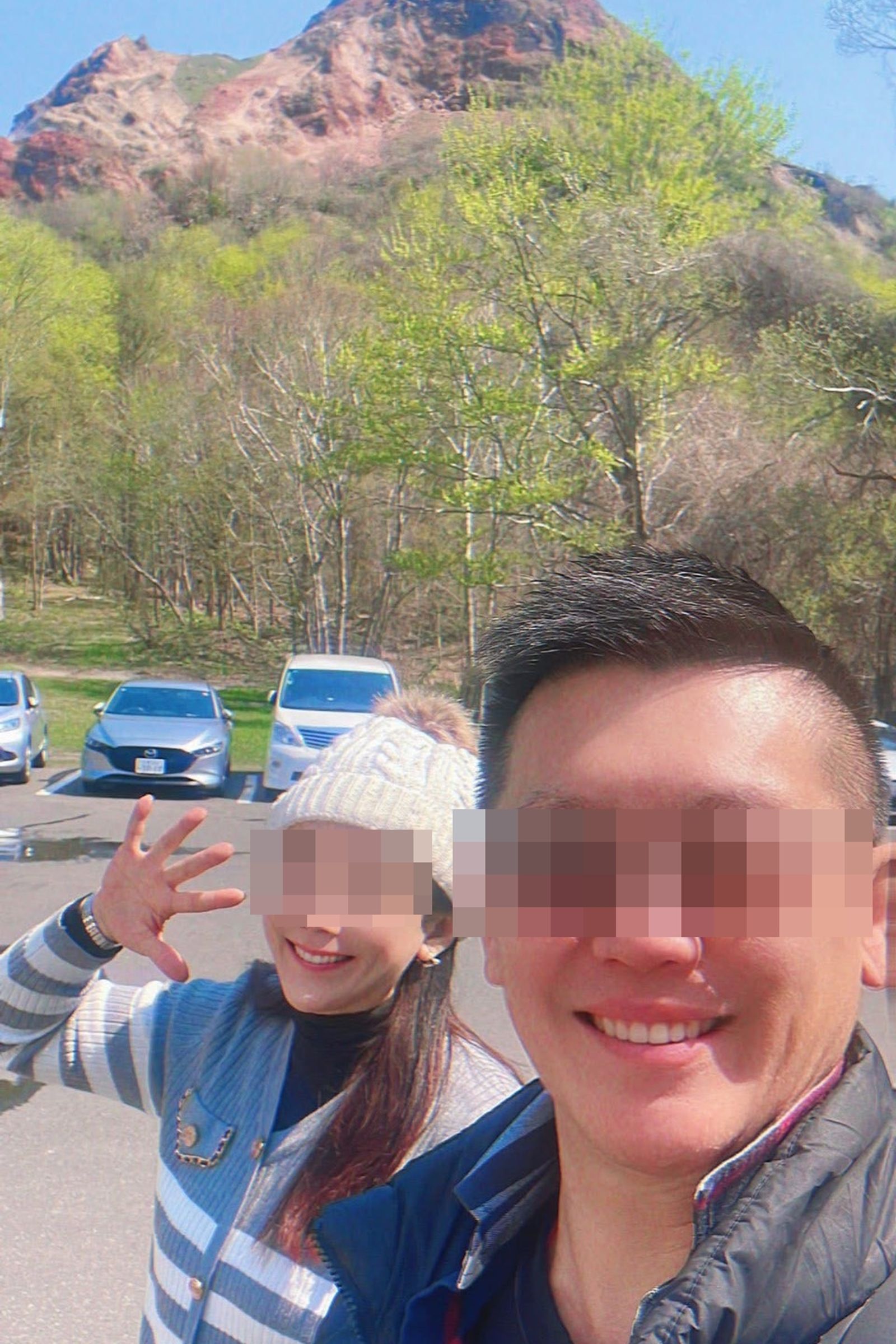 陳女日前與杜姓丈夫前往日本北海道度假,卻在浴場偷拍。(圖/翻攝自陳女臉書)