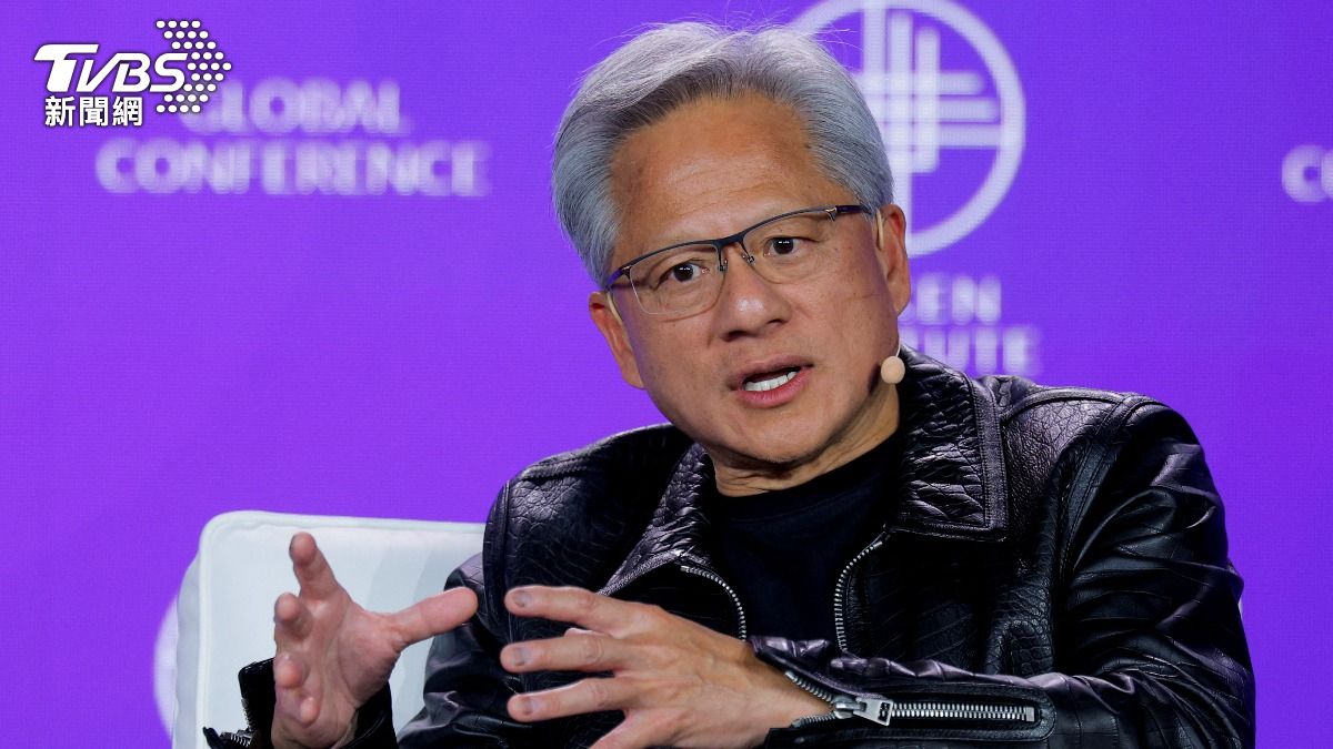 黃仁勳未抵台!外媒曝行蹤:出席中東論壇 正值川普出訪期間