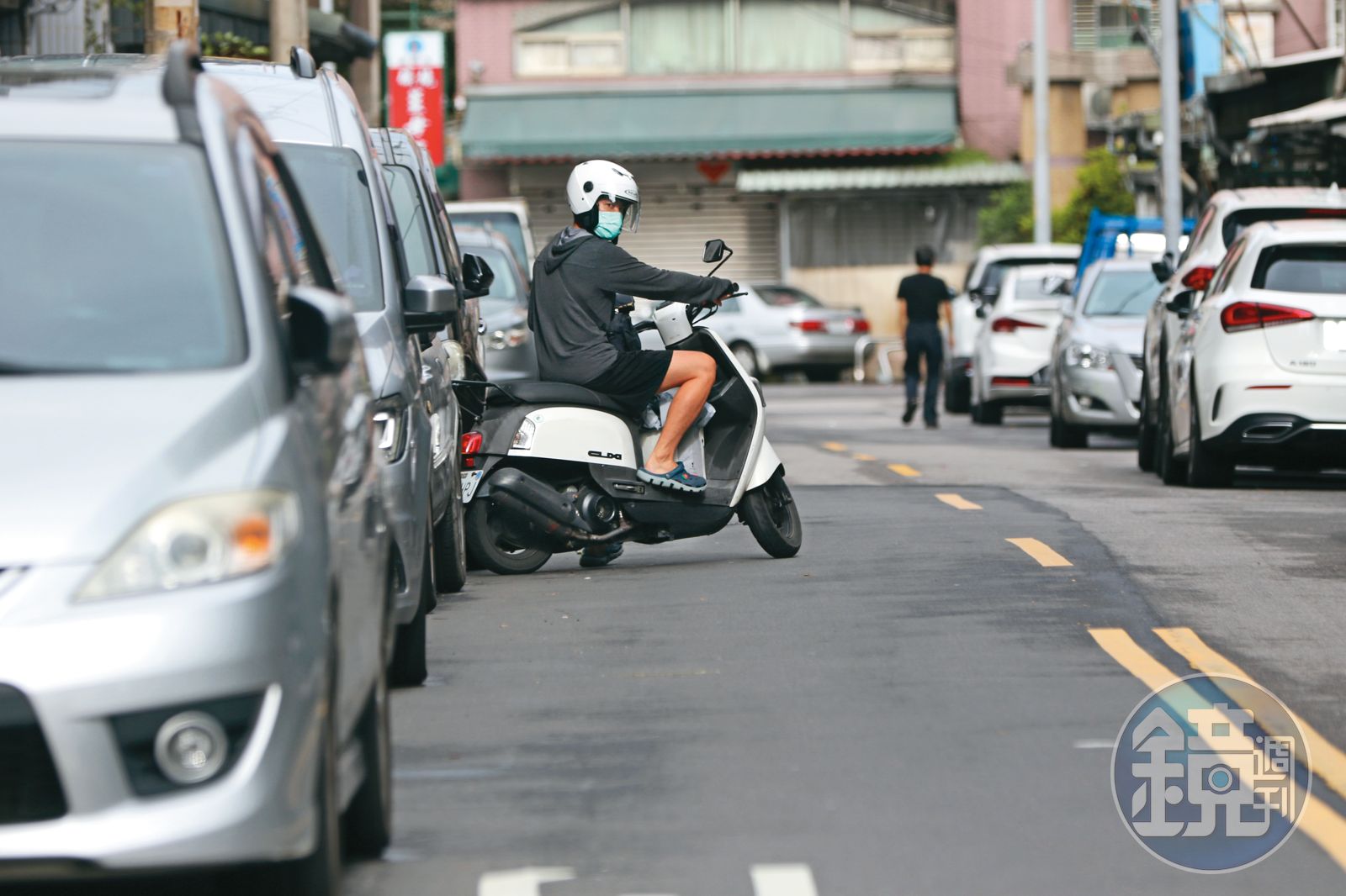 本刊2022年曾直擊許仁杰與謝京穎鬼祟約會,而且線報指出當時男方已經幾乎不顧家庭。