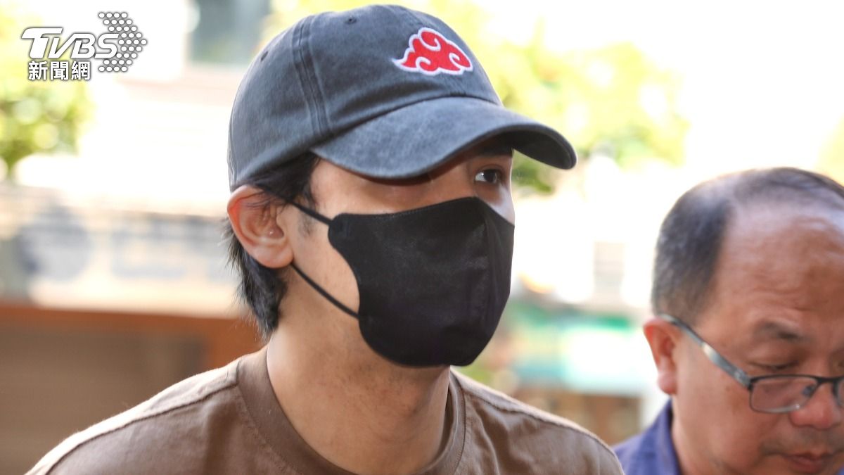 藝人陳零九稍早被警方拘提到案。(圖/華子琛攝)