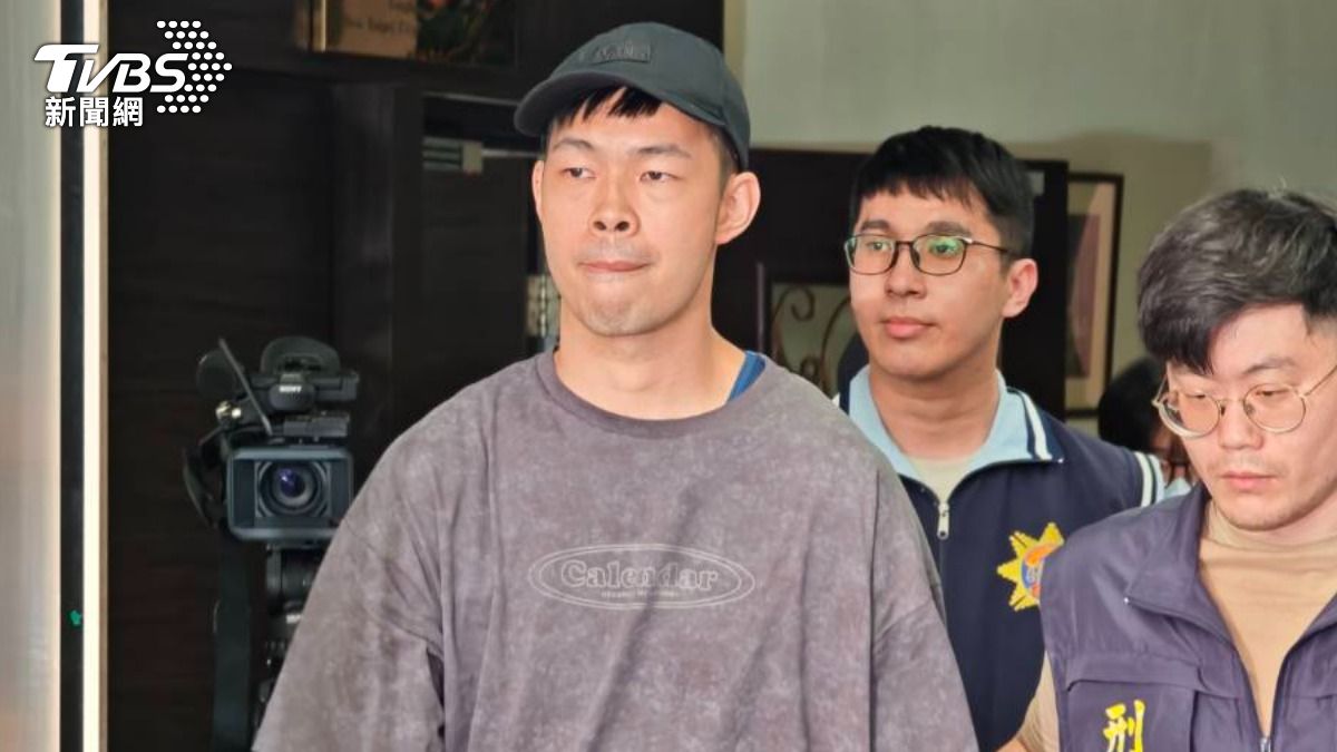 快訊/不戴口罩坦然面對!陳大天涉逃兵 複訊後25萬元交保