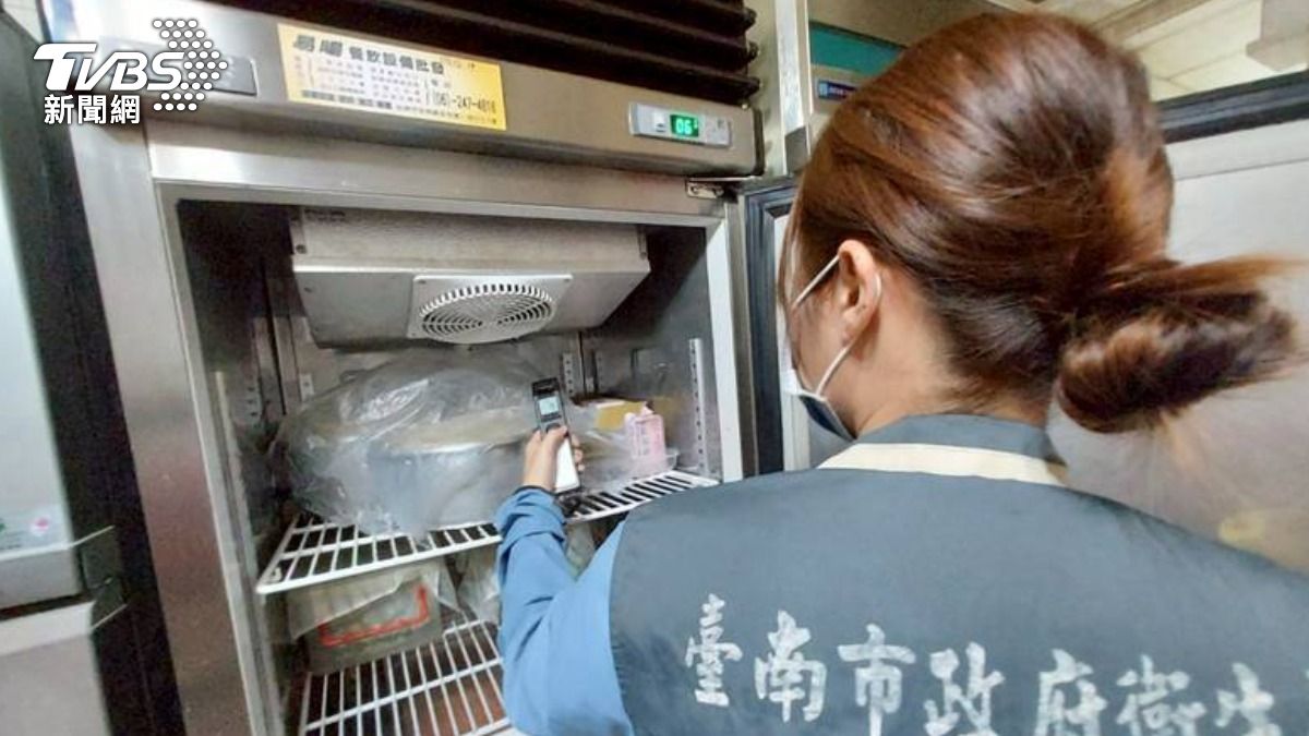 現場發現部分疏失,台南市衛生局表示已要求業者限期改善。(圖/TVBS)