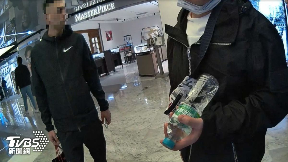 男欠5百萬還不出來被押去柬埔寨做詐騙 起飛前發抖求救桃機店員