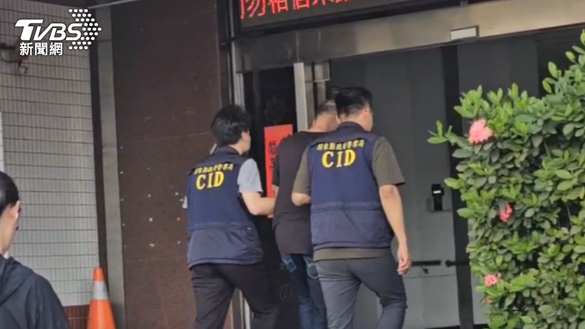 快訊/屏東酒吧轟多槍殺債主 槍手逃亡11小時後投案了