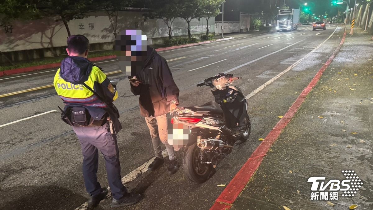 新北17歲無照機車猴深夜「炸街」還拒檢逃逸 慘吞18張罰單