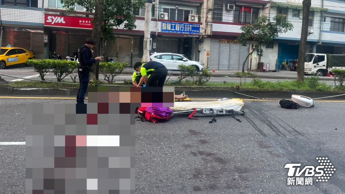有片／撞擊瞬間曝！基隆16歲少年雙載自撞1死1重傷