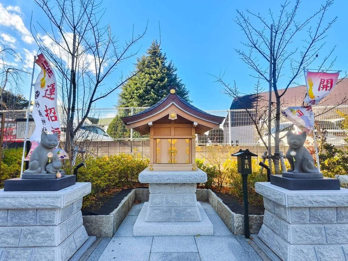 位於東京的「妙義神社」是東京豐島區歷史最悠久的神社,擁有約1300年的歷史。(圖/美食好芃友提供)