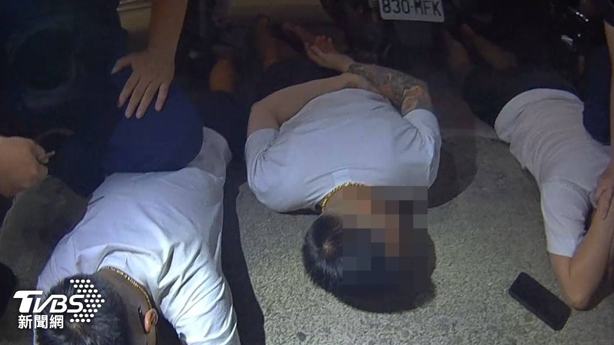 三男違停遭警盤查一跑一謊報 眉型不同辯修眉