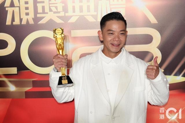 林子善最終亦憑此角色獲得《萬千星輝頒獎典禮2023》「最佳男配角」獎。(圖/香港01)