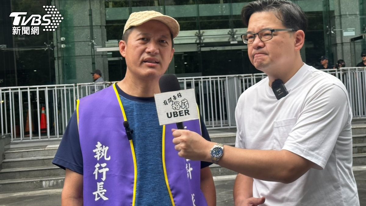 台灣全國汽車駕駛人權益聯盟協會理事長劉鴻樟。(圖/陳昫蓁攝)