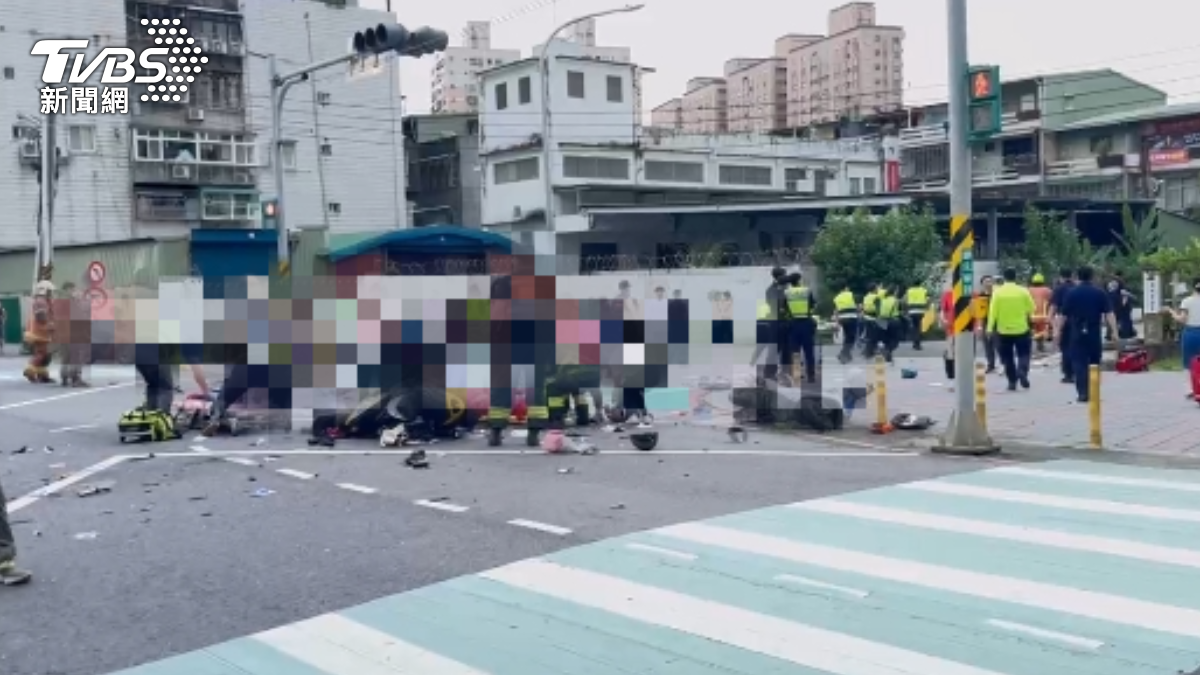 高齡駕駛肇事！三峽78歲翁開車暴衝釀死傷　換照規範一次看