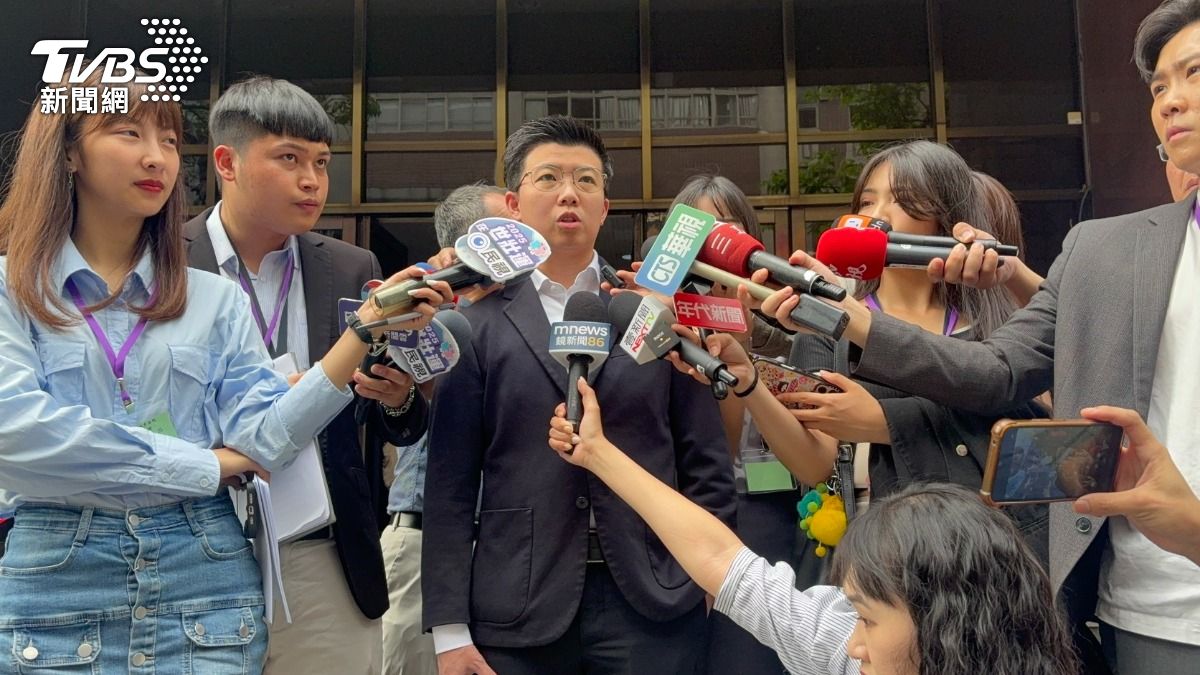 柯文哲點名才出庭作證 苗博雅保證「據實以告」嗆民眾黨騷擾她