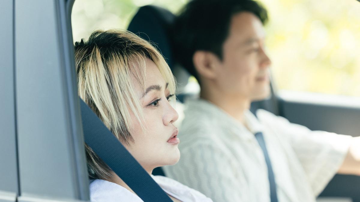 戴愛玲特別為〈阿爸〉貢獻歌詞。(圖/華納音樂提供)