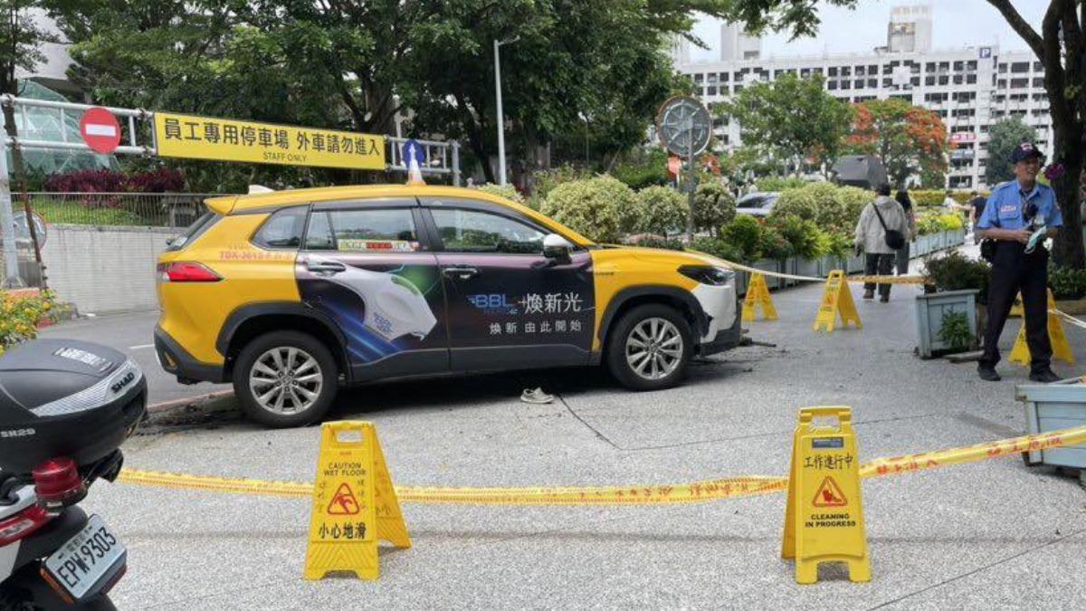 快訊/又有汽車衝撞!計程車撞北榮院區花台 疑誤踩油門肇事