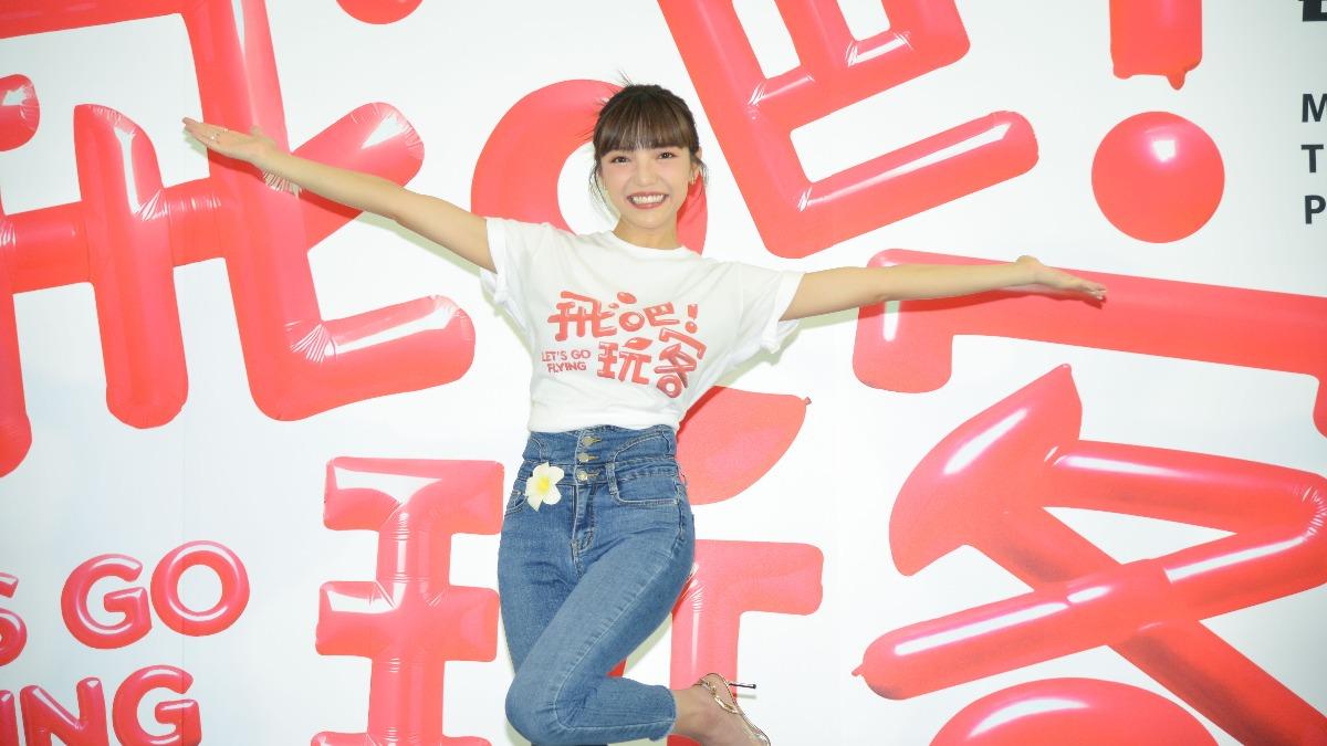 何美坐等男友求婚。(圖/三立提供)