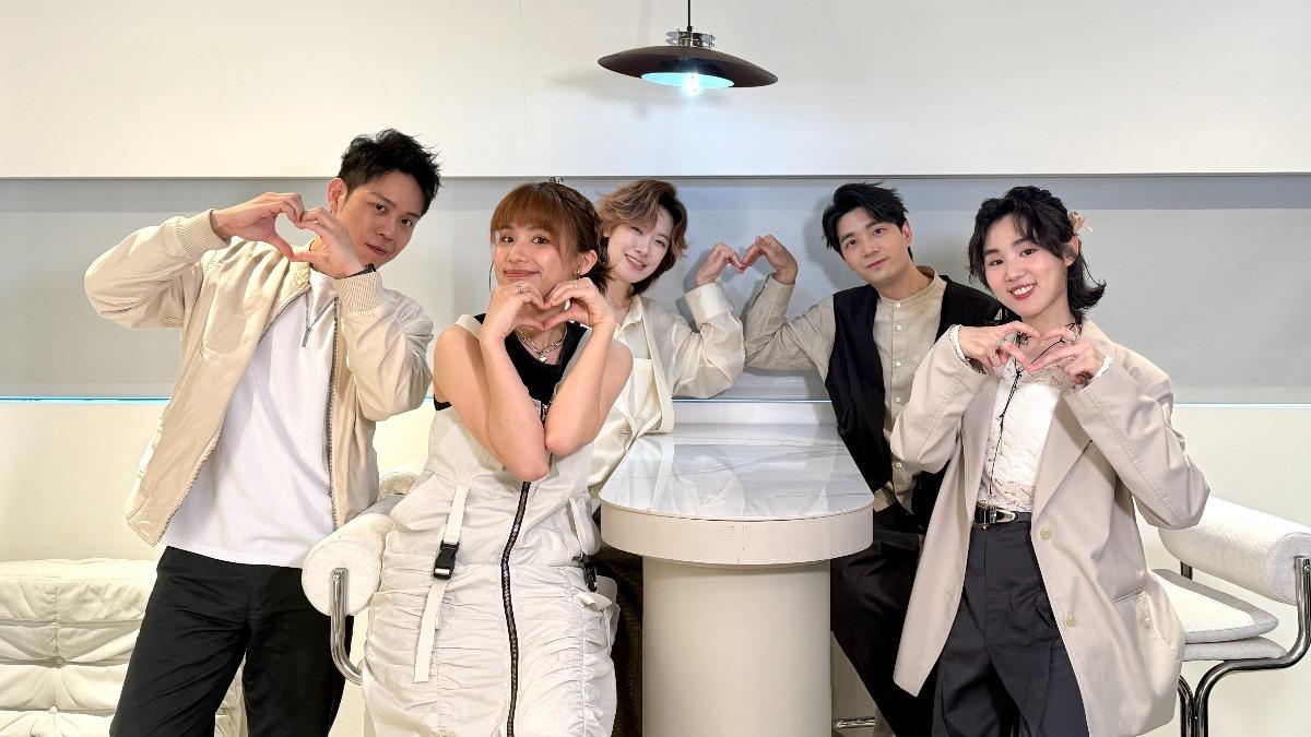 金曲演唱組合推告白神曲 她被問和姊姊搶菜竟喊「我吃葉」