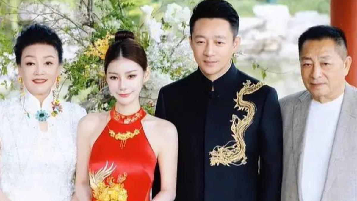 汪小菲一家。(圖/翻攝自微博)