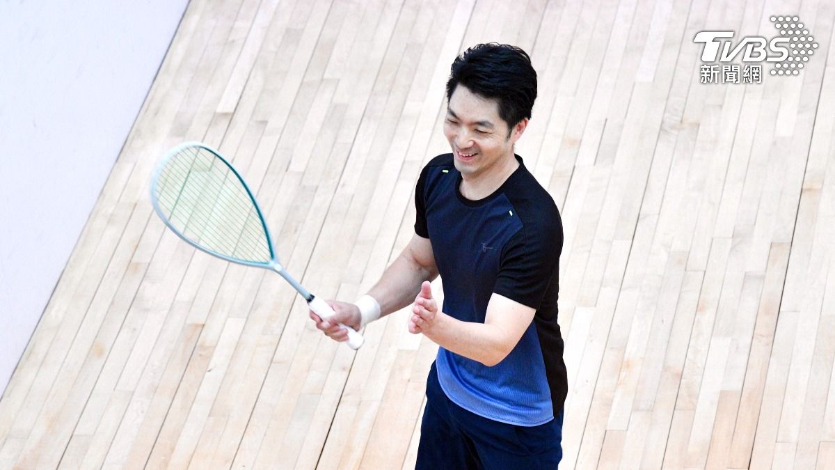 蔣萬安不甘示弱,第二局緊追對手最後以8:11拿下一勝。(圖/胡瑞麒攝)