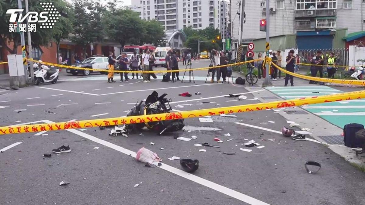 三峽老翁開車暴衝撞死3人,另外造成12人輕重傷。(圖/TVBS)