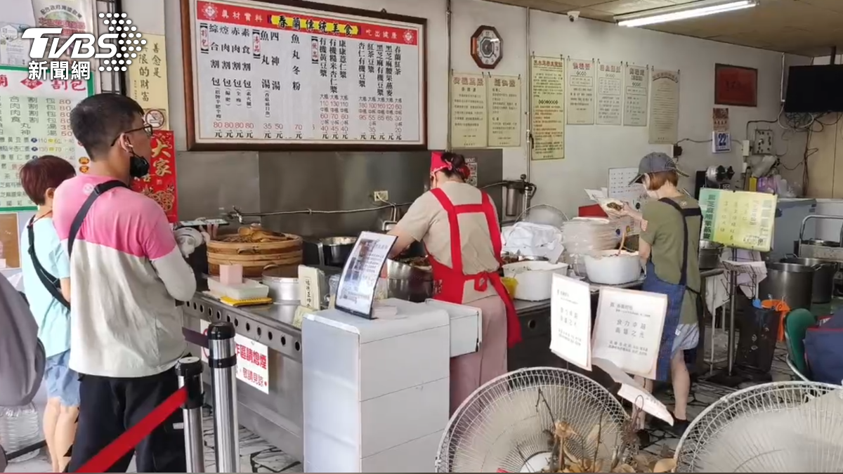 前年5月割包店曾發生氣爆,導致女幫廚燒燙傷(圖/TVBS攝)
