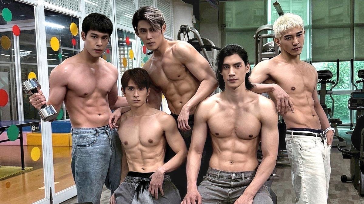 5男神「裸身露猛肌」！張立昂半夜操到眼神死　羅宏正被嫌穿太多