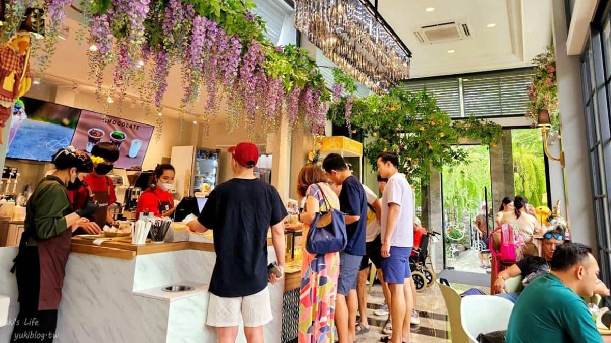 咖啡廳有室內、戶外兩種座位。（圖／「Yuki's Life」提供）