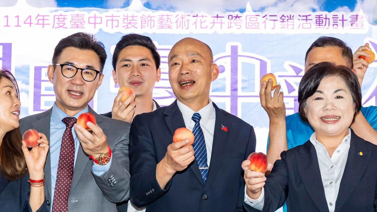 韓式幽默又來了!韓國瑜虧「最近羞於見人」 傅崐萁尷尬大笑