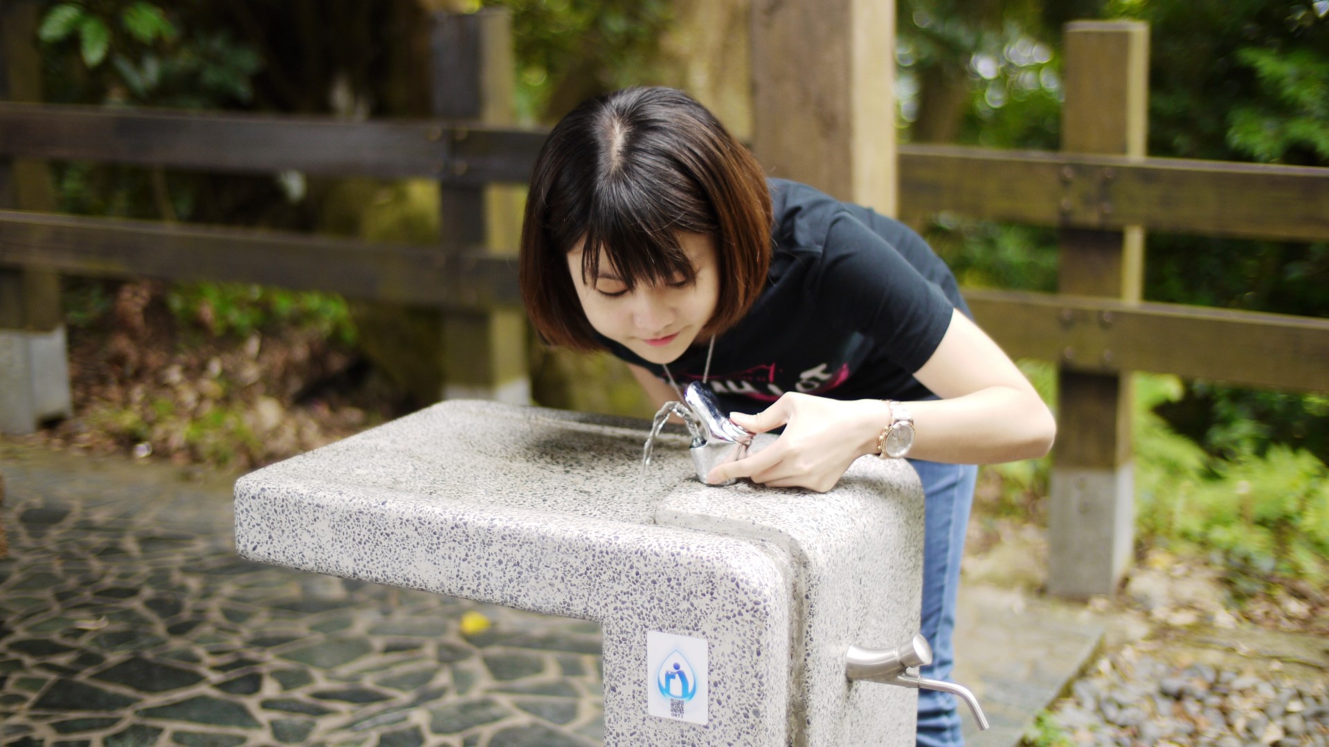 ▲北水處固定式直飲台讓市民朋友暢飲臺北好水。(圖片來源：臺北自來水事業處提供)