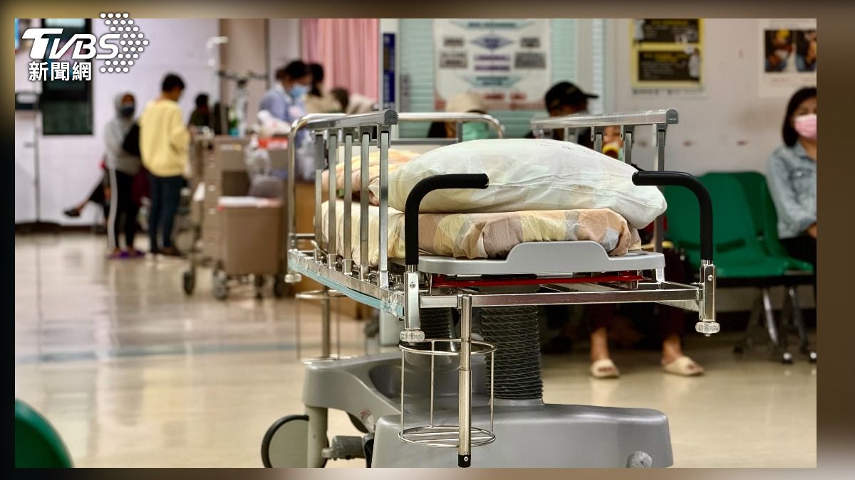 調酒喝到飽!台東37歲男倒酒吧廁所一醉不醒 醫護搶救無效