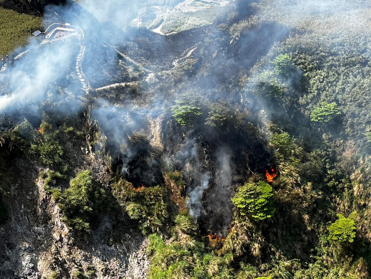 陽明山火災,小油坑火災,陽明山小油坑火災,陽明山火災原因,陽明山火災凶手,陽明山火災鋰電池,國科會,空氣品質感測器