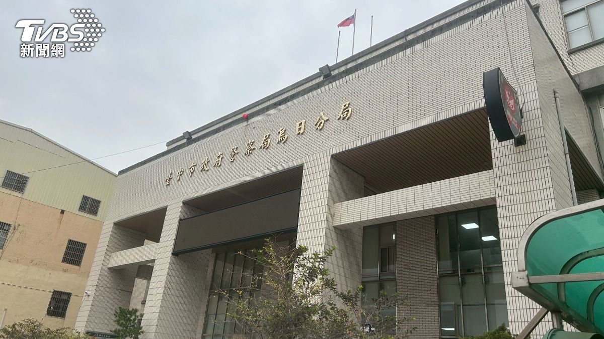 違規左轉被抓!翁牽車撞警還嗆六字經 遭過肩摔喊冤:在夢遊