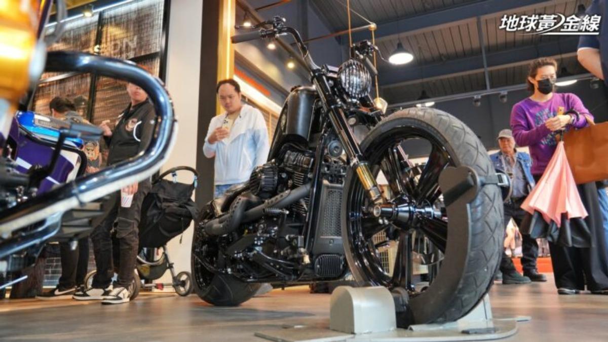 Goliath Crown by Rough Crafts，由台灣改裝大師葉韋廷操刀。（圖／地球黃金線）