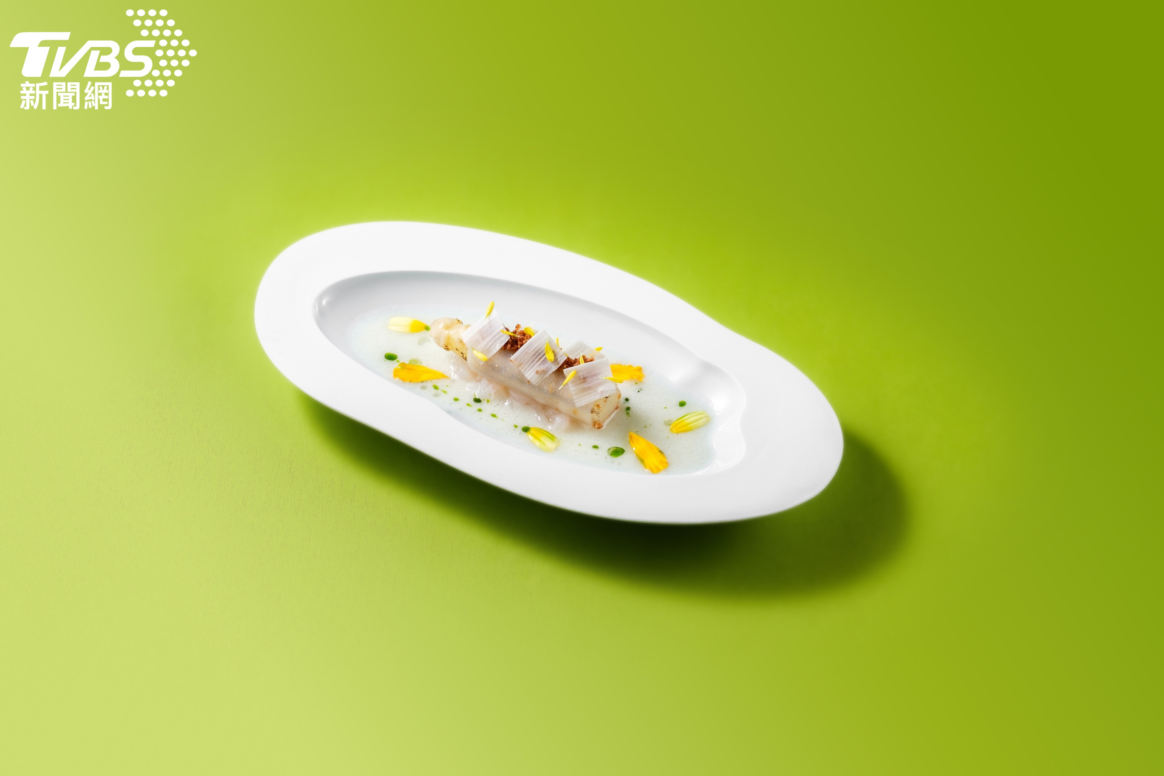 La Vie by Thomas Bühner 春季菜單《白蘆筍|富山白蝦|印度香米》(圖/La Vie by Thomas Buhner)