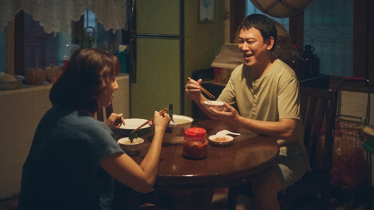 《成功路上》王識賢(右)太暖心,張詩盈甜喊「我才會選你」。(圖/華視提供)