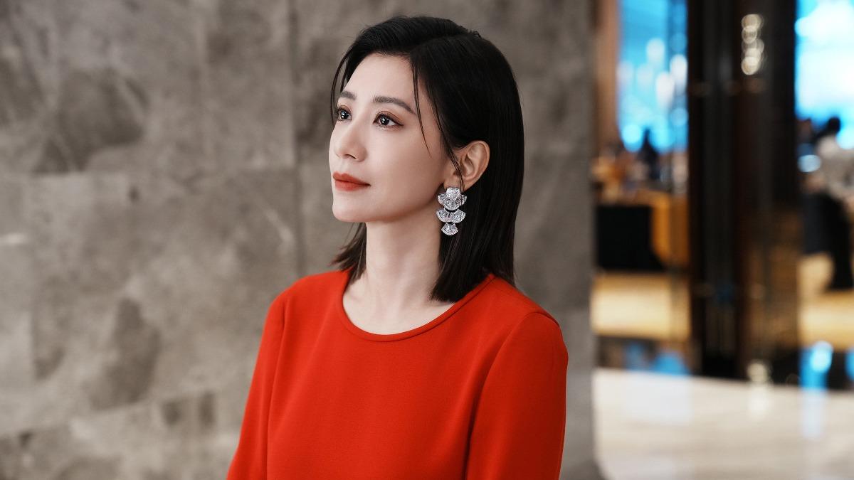 《以美之名》賈靜雯為戲苦練縫合技術。(圖/愛爾達電視提供)