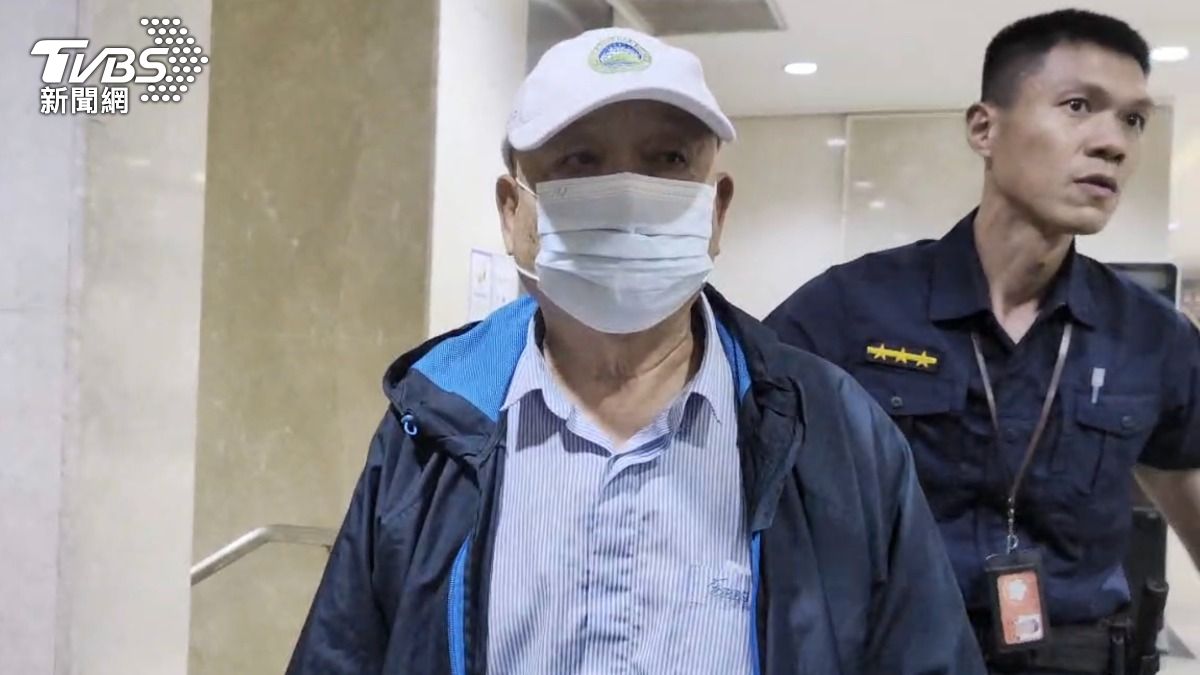 鼎越開發前董事長朱亞虎100萬元交保。（圖／TVBS）