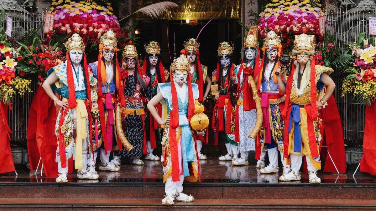 潘怡良舉辦時裝大秀「廟街潮時尚」。(圖/唐美雲歌仔戲團提供)