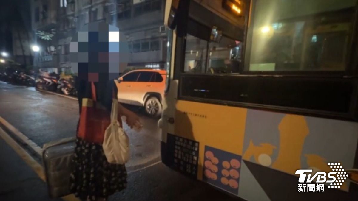 基隆女搭客運「招手不明顯」被錯過 怒坐計程車追罵運將