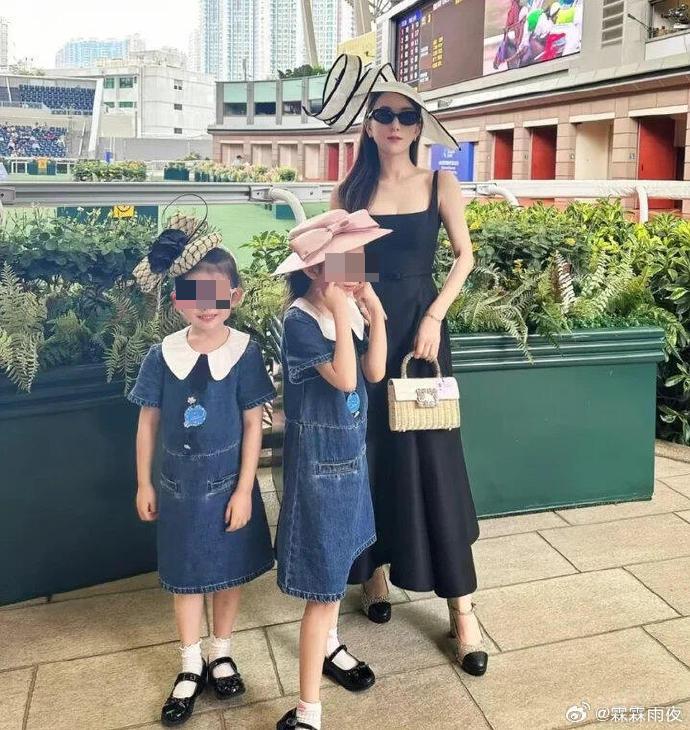 郭富城帶著方媛與兩個女兒看賽馬。(圖/翻攝自微博)
