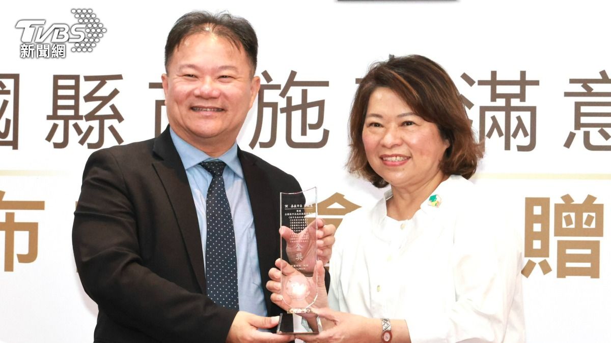 全國縣市施政滿意調查,六都由高雄市、台中市獲金獎;16地方縣市由嘉義市、嘉義縣獲金獎(圖/潘建樺攝)