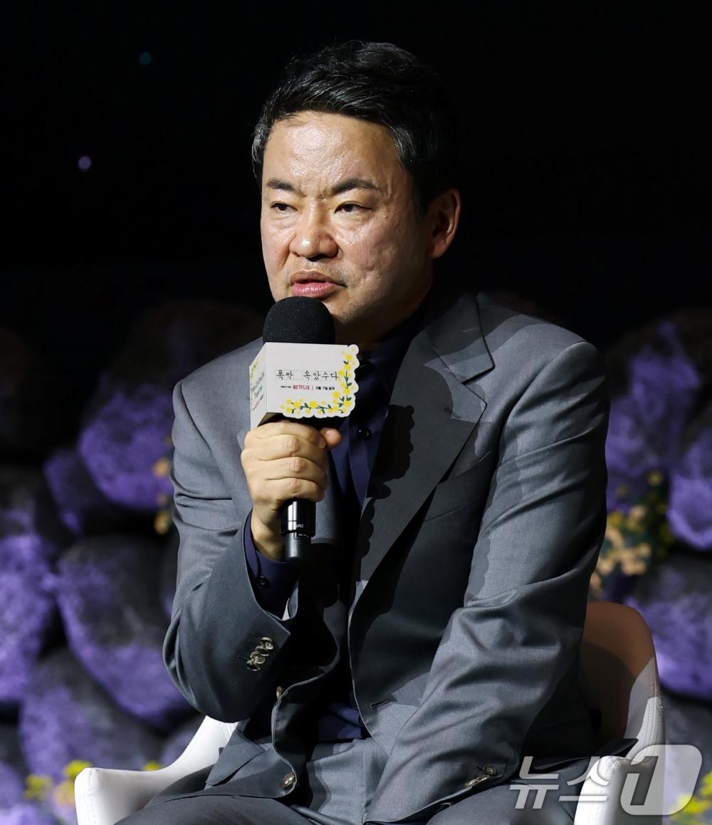 「柳棟竪」強調文中所指的並非導演金元錫,而是其他技術部門的總監。(圖/news1提供)