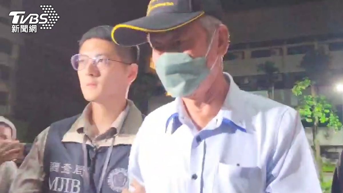 台北市議員陳重文的父親、現任北投區農會理事長陳思宗10萬元交保。（圖／TVBS）