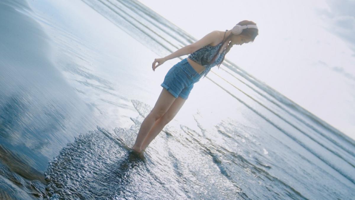 布袋的好美里海灘水面倒映藍天，造就「天空之鏡」美拍聖地。（圖／嘉義縣文觀局提供）