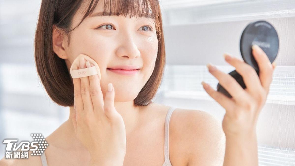 帶妝上班是另外的價錢!網曝新人入職化妝時間線:睡飽才實在