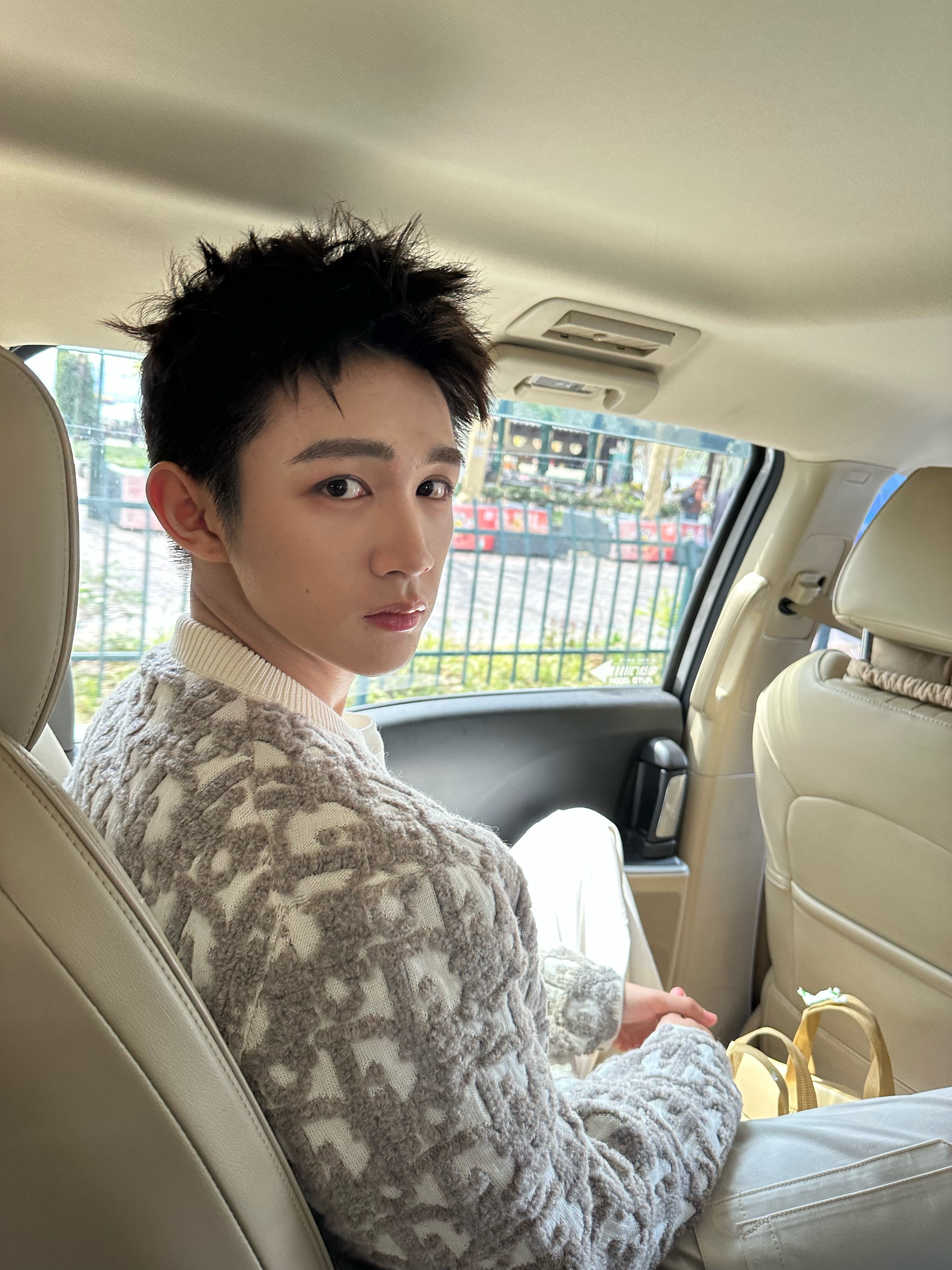 榮梓杉-榮梓杉如懿傳-榮梓杉心肌炎-大陸劇-陸劇男主角