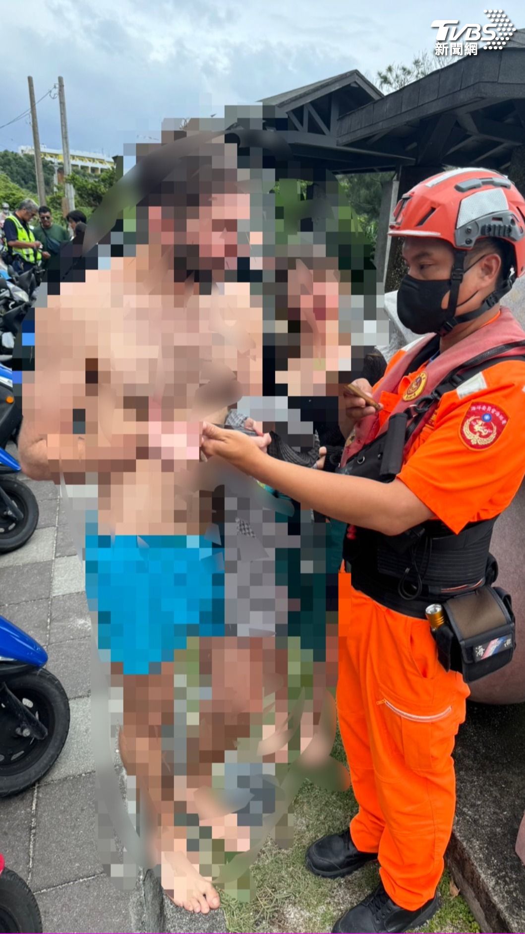 外籍友人上岸後,找尋不到墨西哥籍友人,緊急向海巡隊通報求救。(圖//第一三岸巡隊提供)