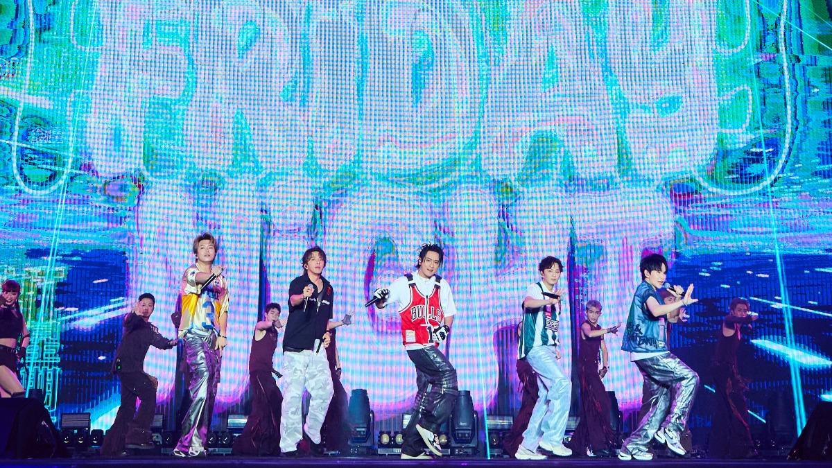 超越16蹲!Energy再推「奔馳舞蹈」:為馬年超前部署