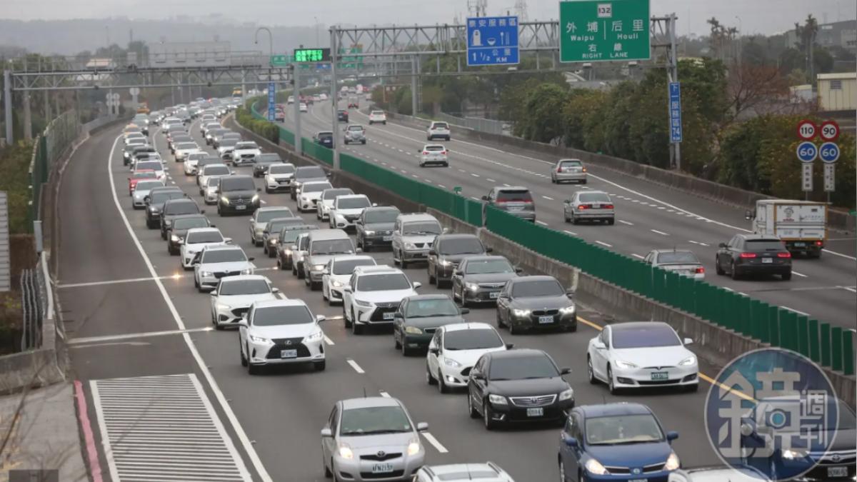 收假日北上車潮湧現 國道11處地雷路段出爐「國5恐塞到深夜10點」